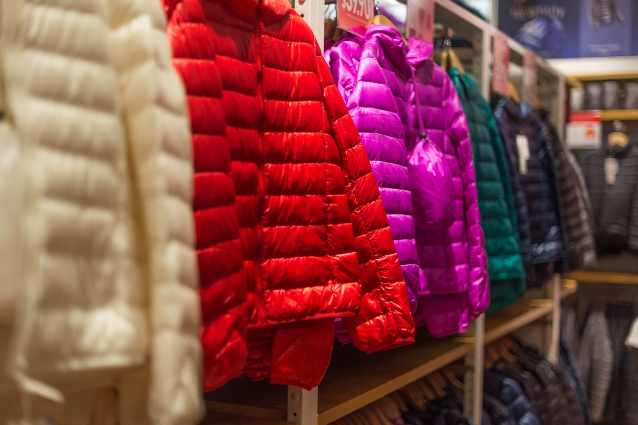 Bom dia Mercado down-jackets-1281699_1280