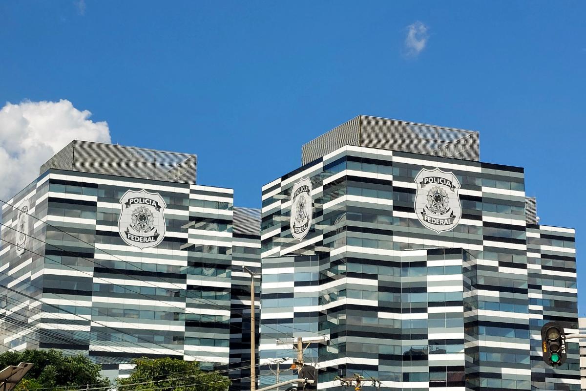 Bom dia Mercado policia-federal-front-running